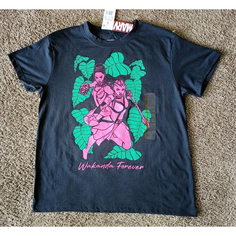 Wakanda Forever T-Shirt Women's Small Gray Short Sleeve